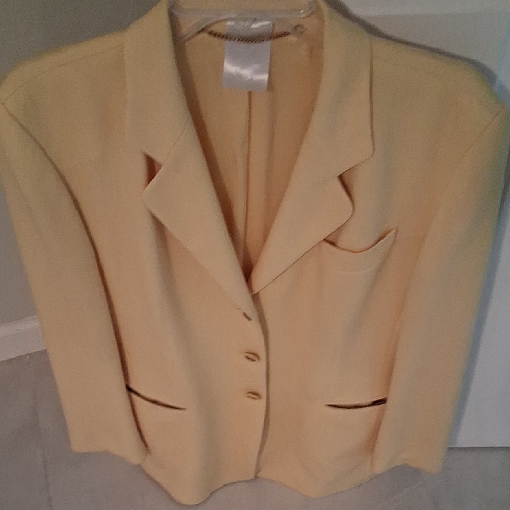 Basler Soft Yellow Women's Suit Jacket